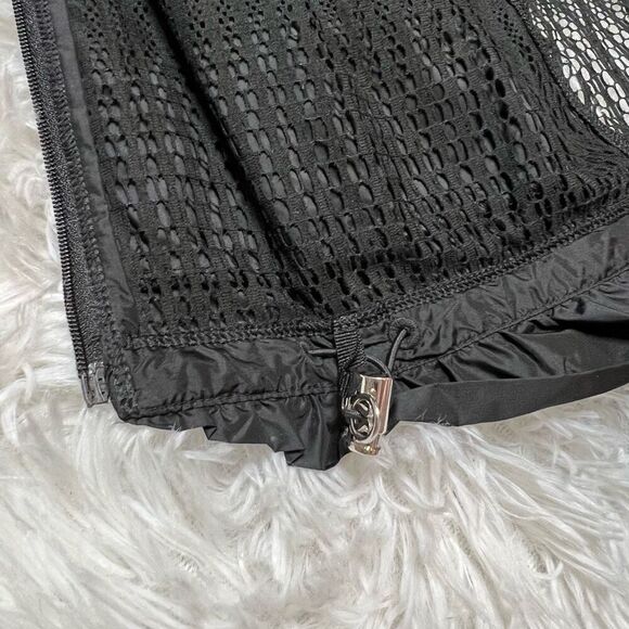 Lululemon Windbreaker Jacket Size 6 Mesh Back Black Full Zip Jogger Track - Picture 6 of 13